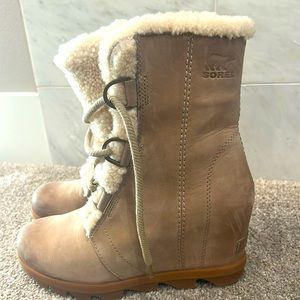 Sorel wedge booties, size 7, barely worn